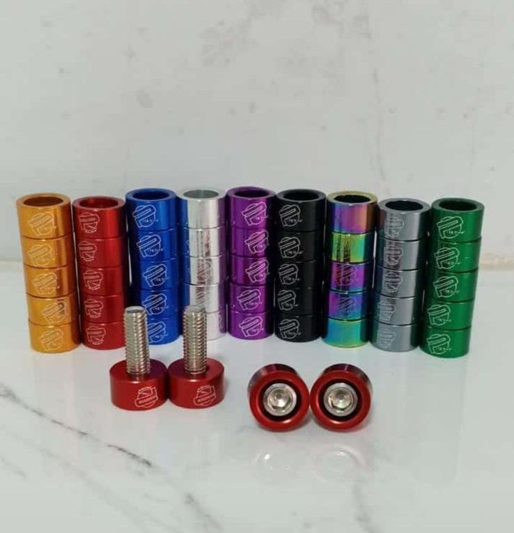 Kit Tornillos Decorativos para Header – JDM Style | Personaliza tu Motor con Estilo